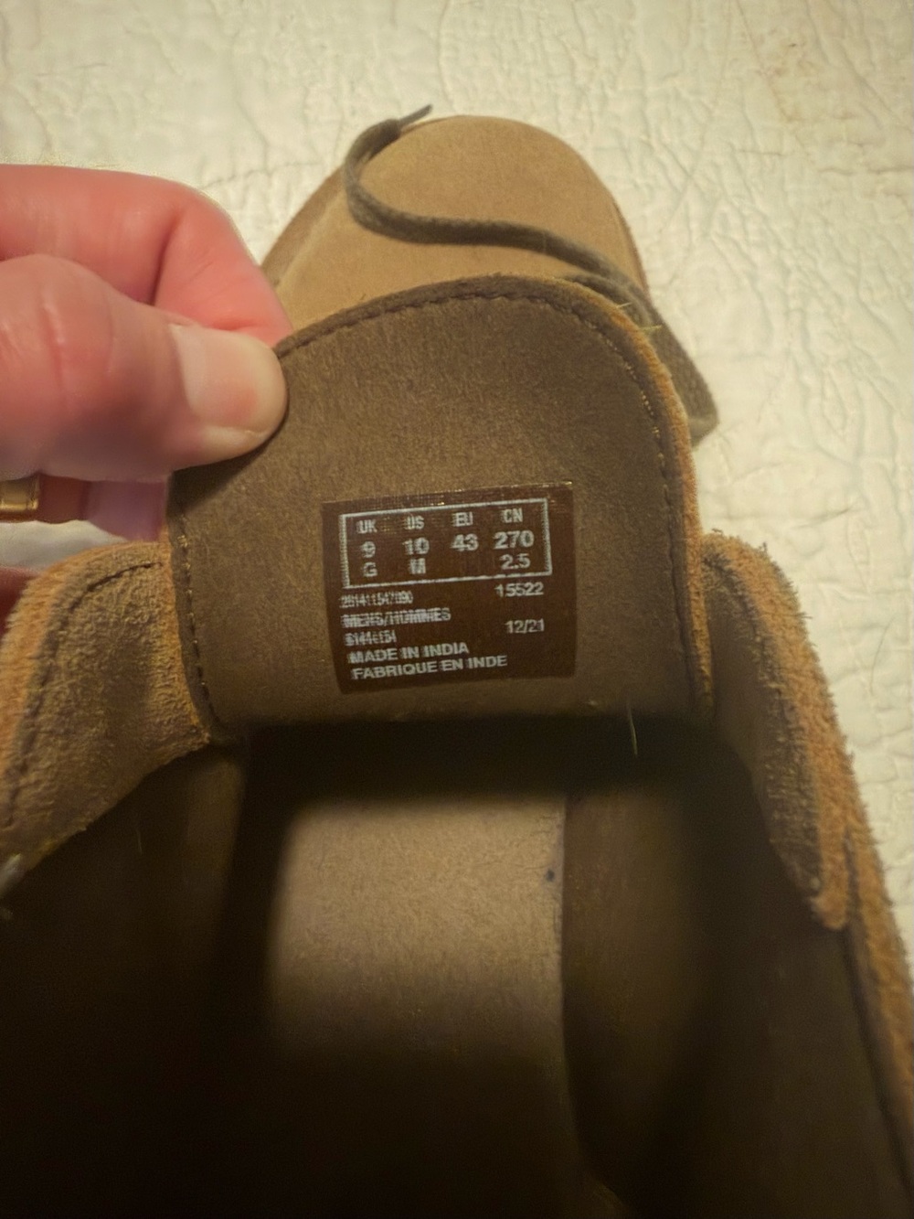 Clarks Originals Signature Suede Desert Chukka Casual Boot in Sand - Picture 10 of 10